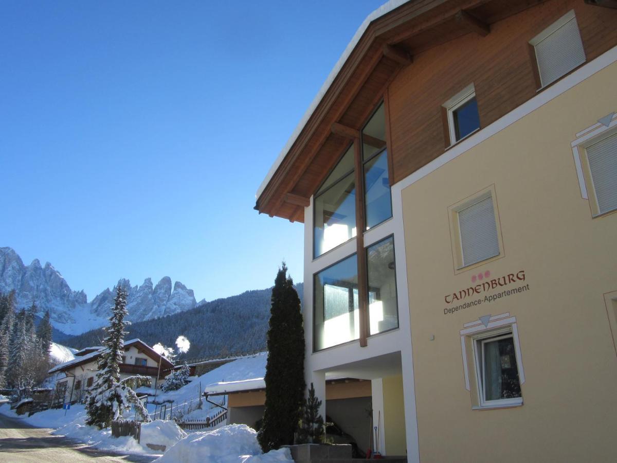 Appartement Haus Tannenburg à Funes  Extérieur photo